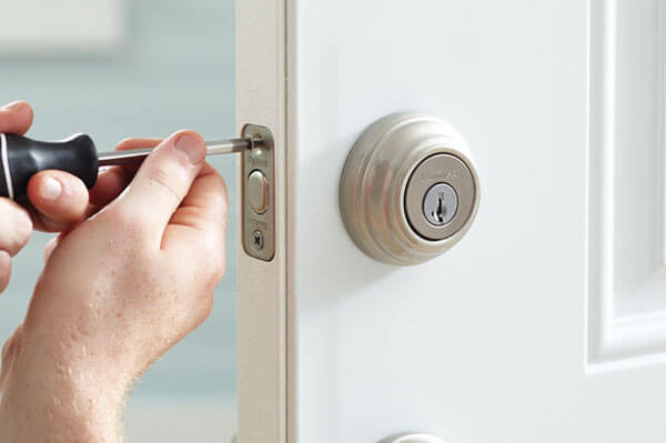 Dubai locksmith